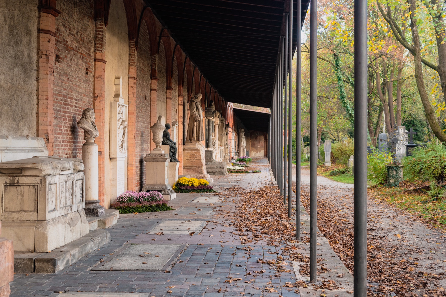 Historic arcade passage and monuments at the Old Southern Cemetery